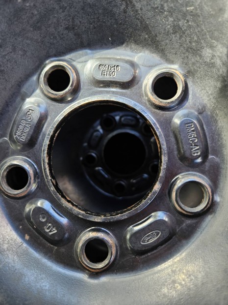 Ford lemezfelni, 2019es Continental TS860 téligumi, nyomásszenzorral