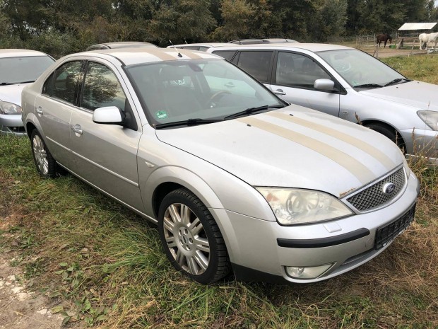 Ford mondeo MK3 1, 8 SCI benzines 2005-es bonts