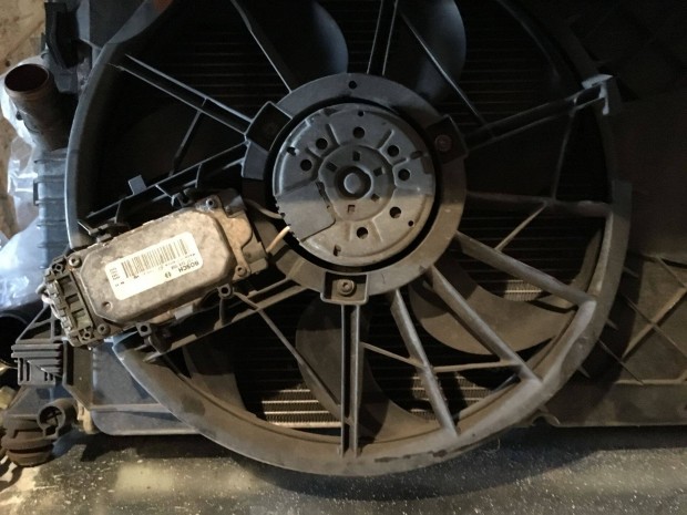 Ford mondeo Mk4 1,8 2,0 Tdci 2007-14 Hűtő ventilátor elektronikával
