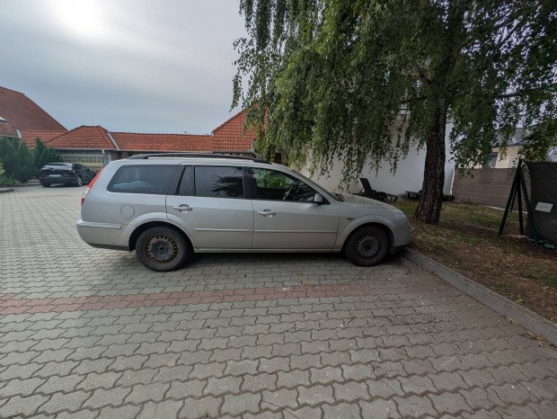 Ford mondeo alkatrsznek elad 