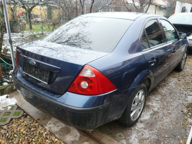 Ford mondeo mk3 1,8Benzin bonts minden alkatrsze elad