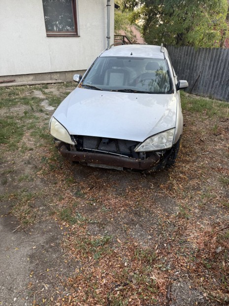 Ford mondeo mk3 2.0 tddi 116 le alkatreszei eladok
