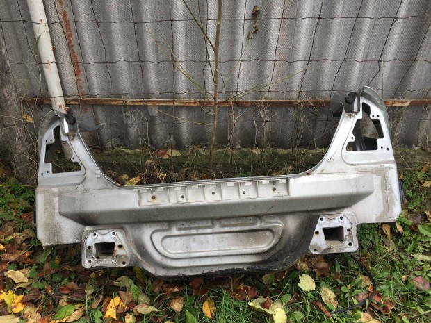 Ford mondeo mk3 Hátfal karosszéria elemek 4 ajtós sedan 2001-2014
