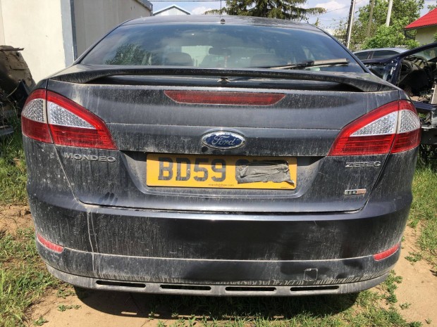 Ford mondeo mk4 4-5 ajtós hátsó lámpa 2010-ig szép hibátlan állapot