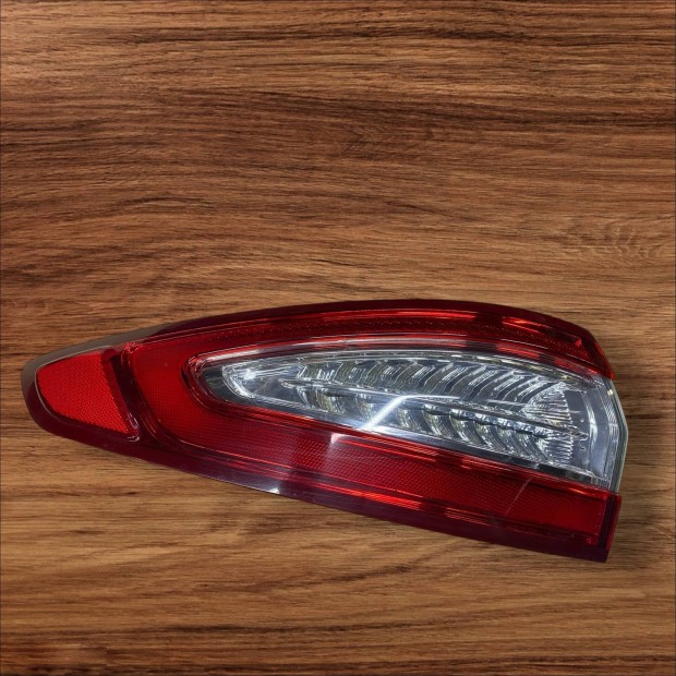 Ford mondeo mk5 jobb hátsó 5 ajtós lámpa HB