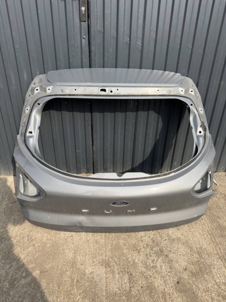Ford puma kis serült csomagtér ajtó
