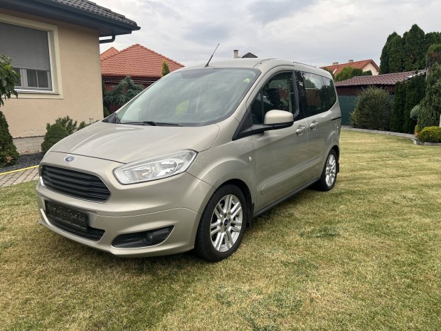 Ford tourneo courier