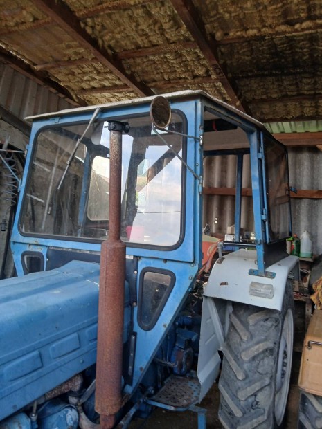 Ford traktor flke elad!