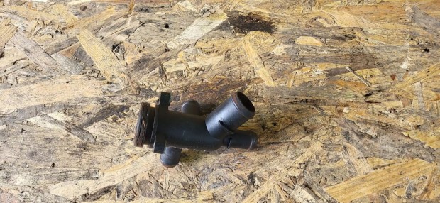 Ford transit Tranzit 00- v�zszivatty� pumpa cs� csonk kivezet�s 0062