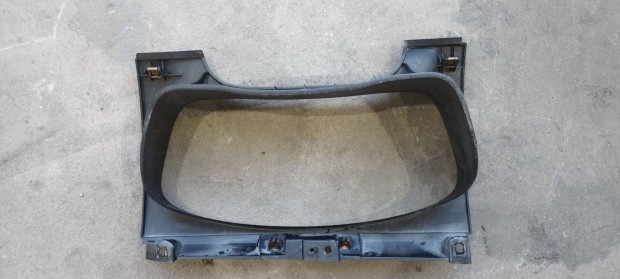 Ford transit Tranzit 06- Órasor kilóméteróra köré műanyag keret 5712