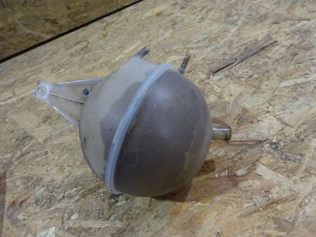 Ford transit Tranzit 06- V�ztart�ly v�z kiegyenl�t� tart�ly 5696