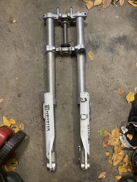 Fordtott elas teleszkp Generic Aprilia Derbi Rieju