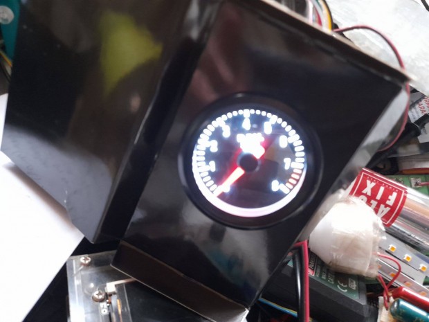 Fordulatsz�mm�r�