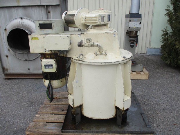Forg�cs Centrifuga lev�laszt� Turbo Separator (947)