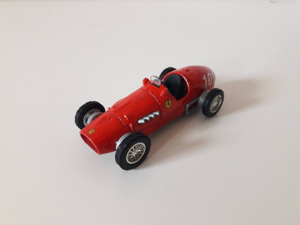 Forma 1000 - Formula 1000 - versenyauto  Ferrari jtkaut