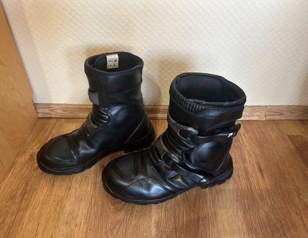 Forma Adventure Low motoros csizma , enduro , 44 - es