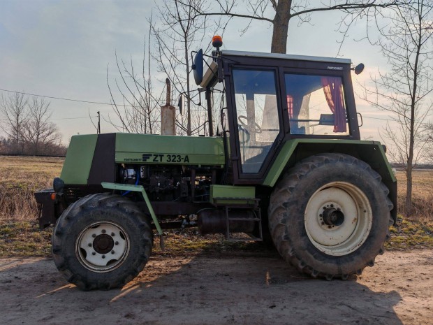 Forschrit ZT 323