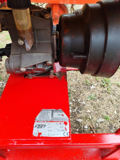 Fort Sirio 4x4 extra keskeny ültetvény traktor eladó