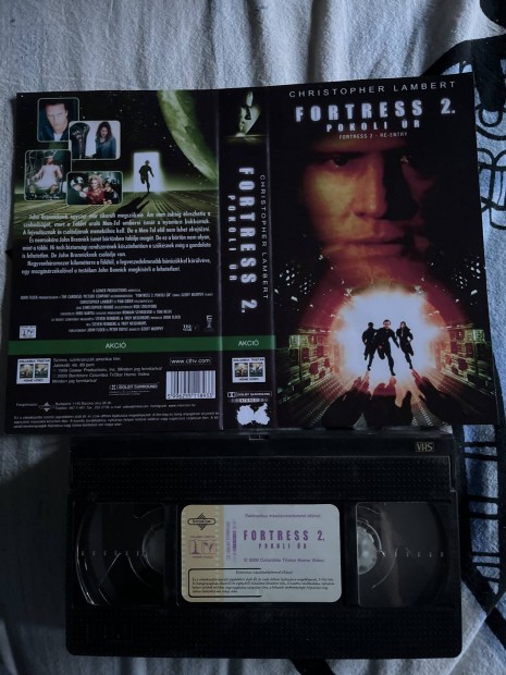 Fortress 2 vhs m film f kistok