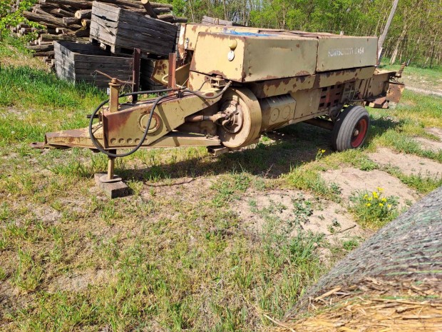 Fortschritt 454-es bálázó alkatrészek eladoak