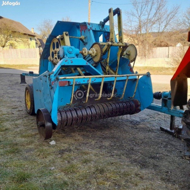 Fortschritt K442 kiskocka bálázó eladó