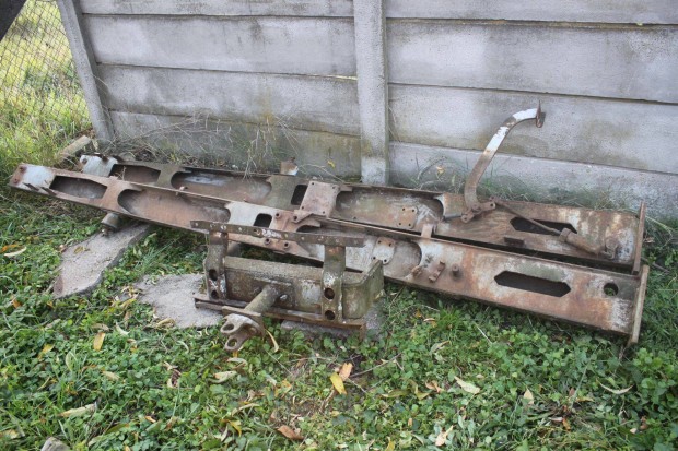 Fortschritt ZT303 traktor alváz