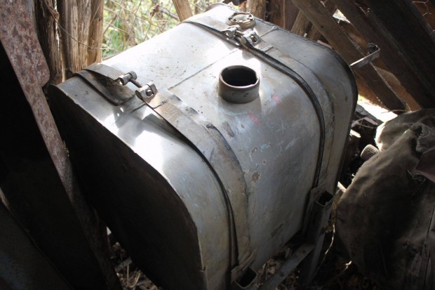 Fortschritt ZT303 traktor �zemanyag tart�ly