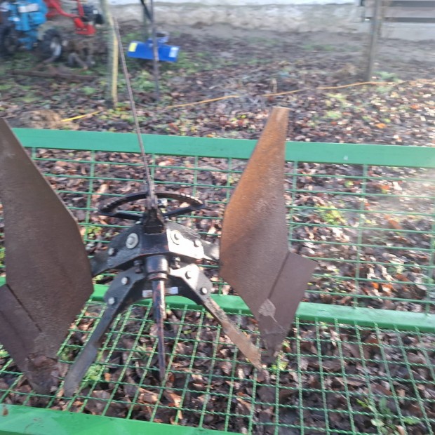 Fortschritt kis traktorhoz val� v�ltva forgat� eke