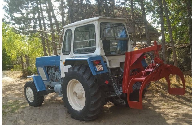 Fortschritt zt 303 traktor rönkfogóval együtt eladó!
