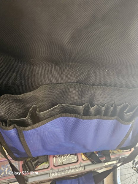 Forum technikusi táska, szerszámoknak és laptopnak.