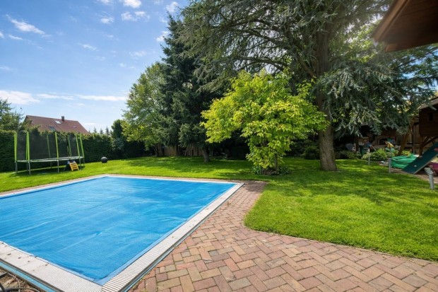 F�t, F�t-Kisalag,k�tgener�ci�s csal�dih�z, 147 m2-es, 2 gener�ci�s,