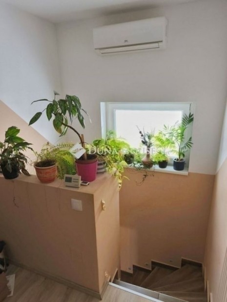 F�ti elad� 90 nm-es h�z