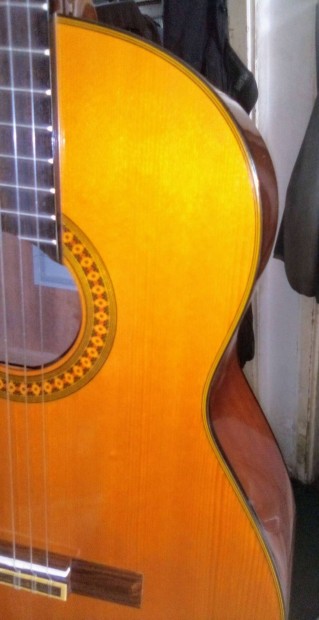 Foundation in Yamaha C80 Indonesia Acoustics gitr 