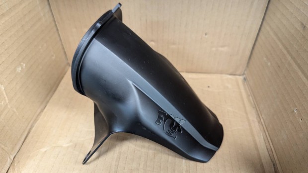 Fox 36 - 38 srvd Mud Guard 