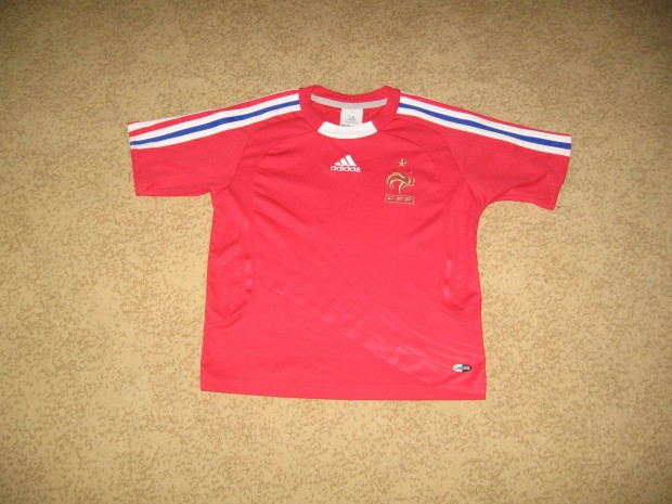 Francia cmeres focimez 116-os Adidas