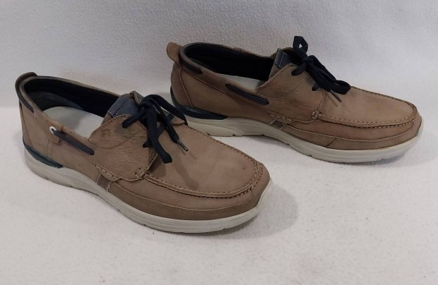 Frank Walker f�rfi f�lcip�: 43, f�z�s, drapp, b�r