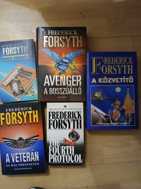 Frederick Forsyth knyvcsomag - 5 db