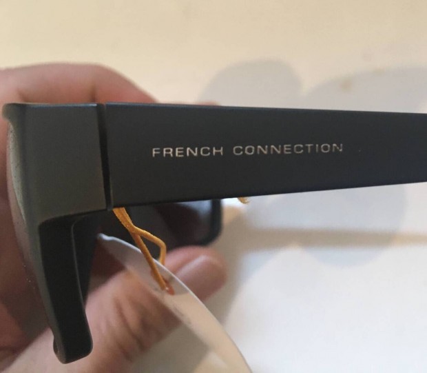 French connection napszemveg ( j) 