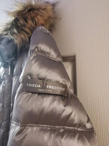 Frieda freddies kabt m-es mret! 