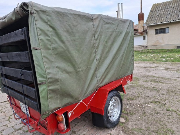 Friss m�szakival 210x12.Cm ut�nfut� elad�