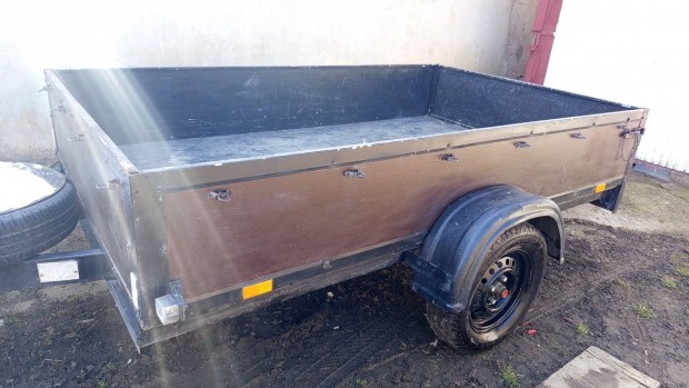 Friss m�szakival ut�nfut� 