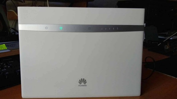 Fggetlen Huawei B525s-23a LTE 4G+ SIM krtys router (13)