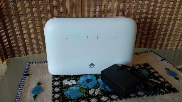 Fggetlen Huawei B715s-23c CAT9 4G+ SIM krtys router VoIP (25)