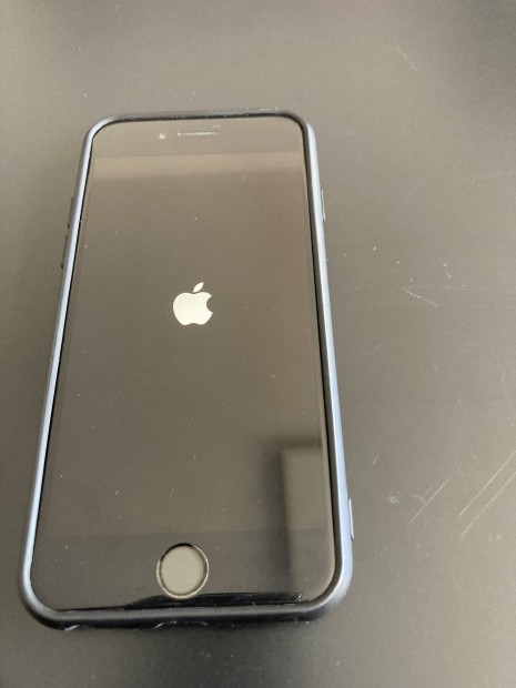 Fggetlen Iphone 7 128 Gb, Jet Black sznben, megkmlt llapotban. 