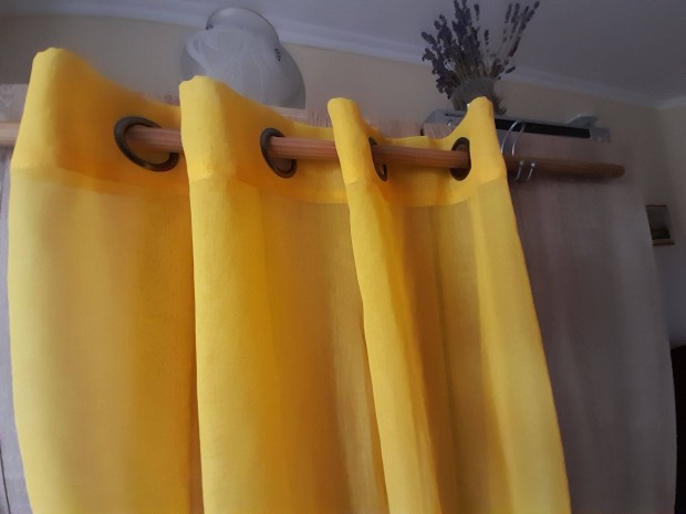 Függöny. Napsárga átlátszó, új! 140 cm széles,280 cm magas