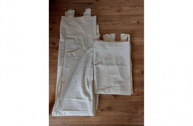 Függöny , készre varrt, 1 csomagban. 20 db. Szállítással: 23.990 ft