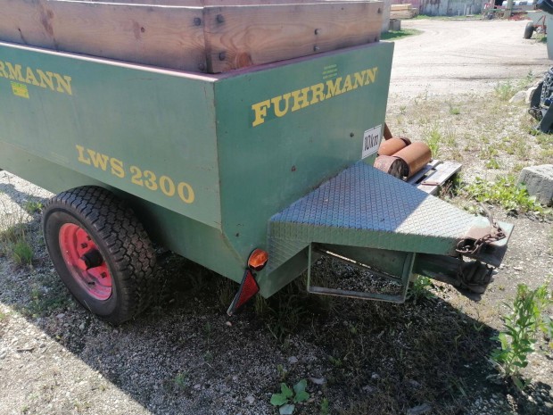 Fuhrmann 2300 literes szretelkocsi
