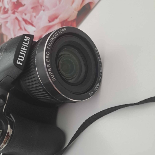 Fujifilm Finepix S3200