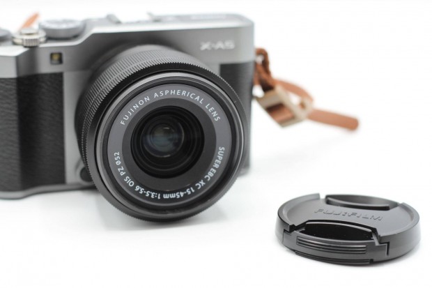 Fujifilm X-A5 + XC 15-45mm Objektv Ezst Kit | 12 hnapos garancia
