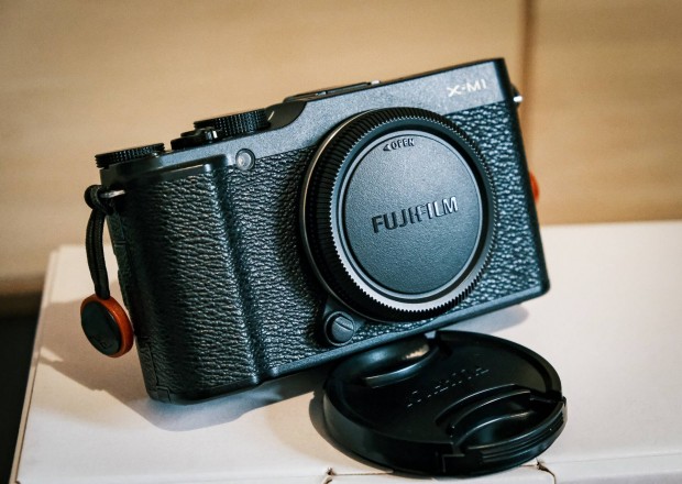 Fujifilm X-M1 